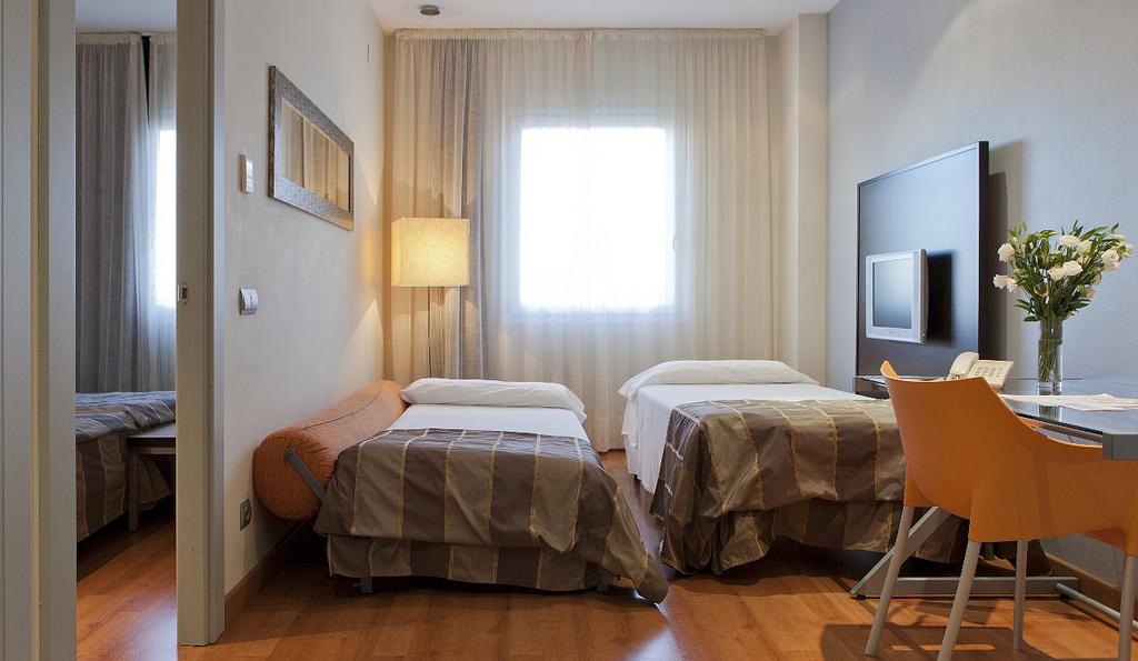 Apartamentos Vertice Sevilla Aljarafe Bormujos Exteriér fotografie