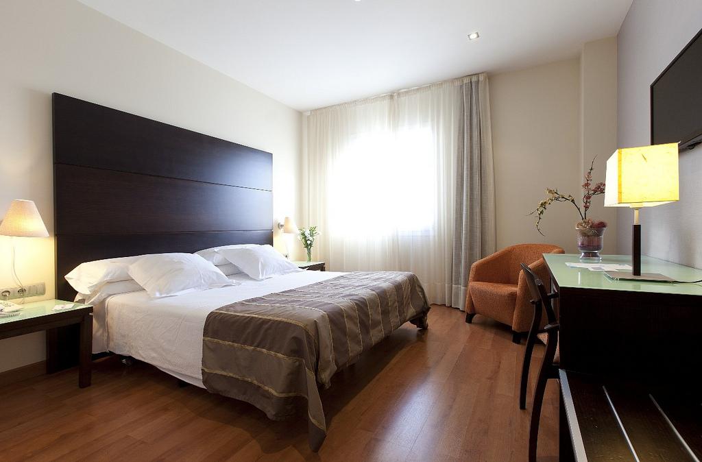 Apartamentos Vertice Sevilla Aljarafe Bormujos Exteriér fotografie
