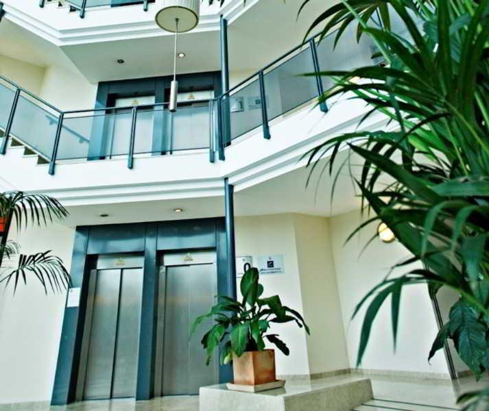 Apartamentos Vertice Sevilla Aljarafe Bormujos Exteriér fotografie